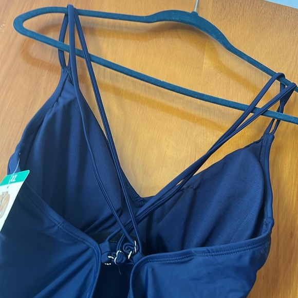 🩱 Hurley one piece bathing suit - Picture 2 of 4